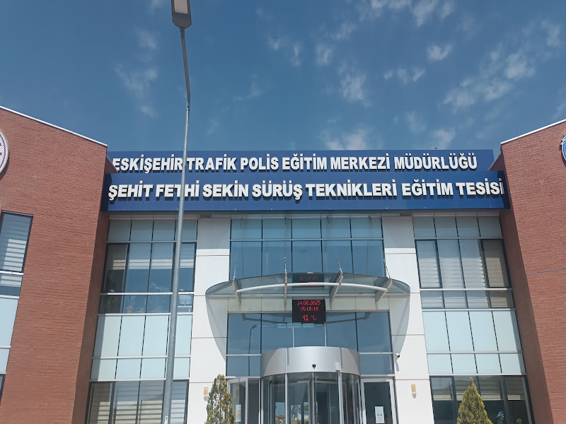 Fethi SEKİN İleri Sürüş Teknikleri Eğitimi Merkezi